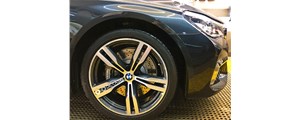 寶馬7系剎車升級(jí)BREMBO新R6競技活塞版大六卡鉗搭配DIC 380孔碟